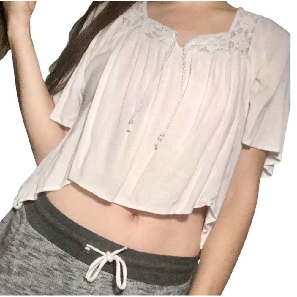 White Hollister Crop Top - Picture 1 of 9